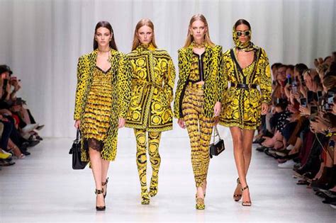 versace dal punto di vista modellistico|versace aesthetic.